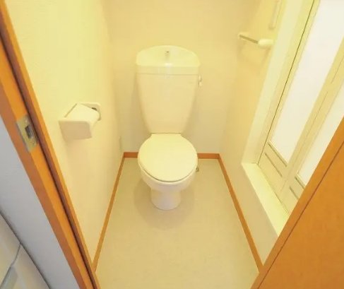 toilet