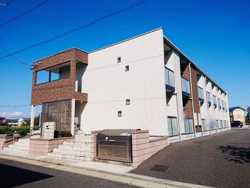 Exterior Image