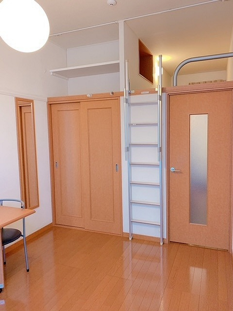 居間