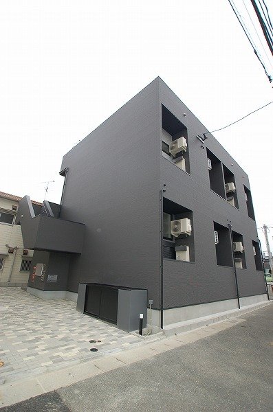 Exterior Image